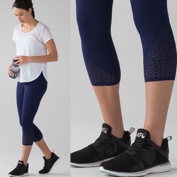 Lululemon Anew Crop (21") Hero Blue Leggings 10 - Picture 1 of 7